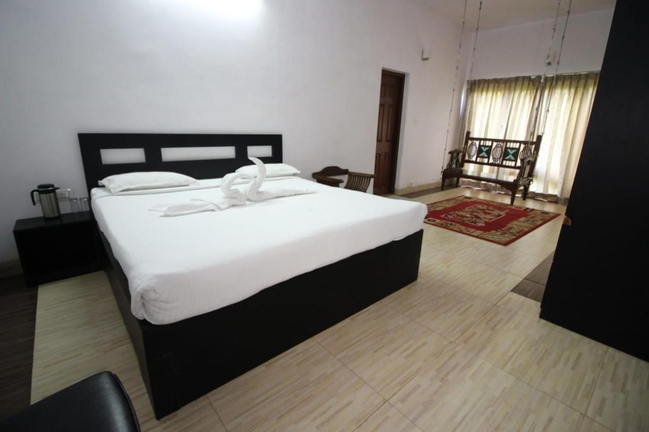 Mount N Mist Hotel Ooty Kültér fotó